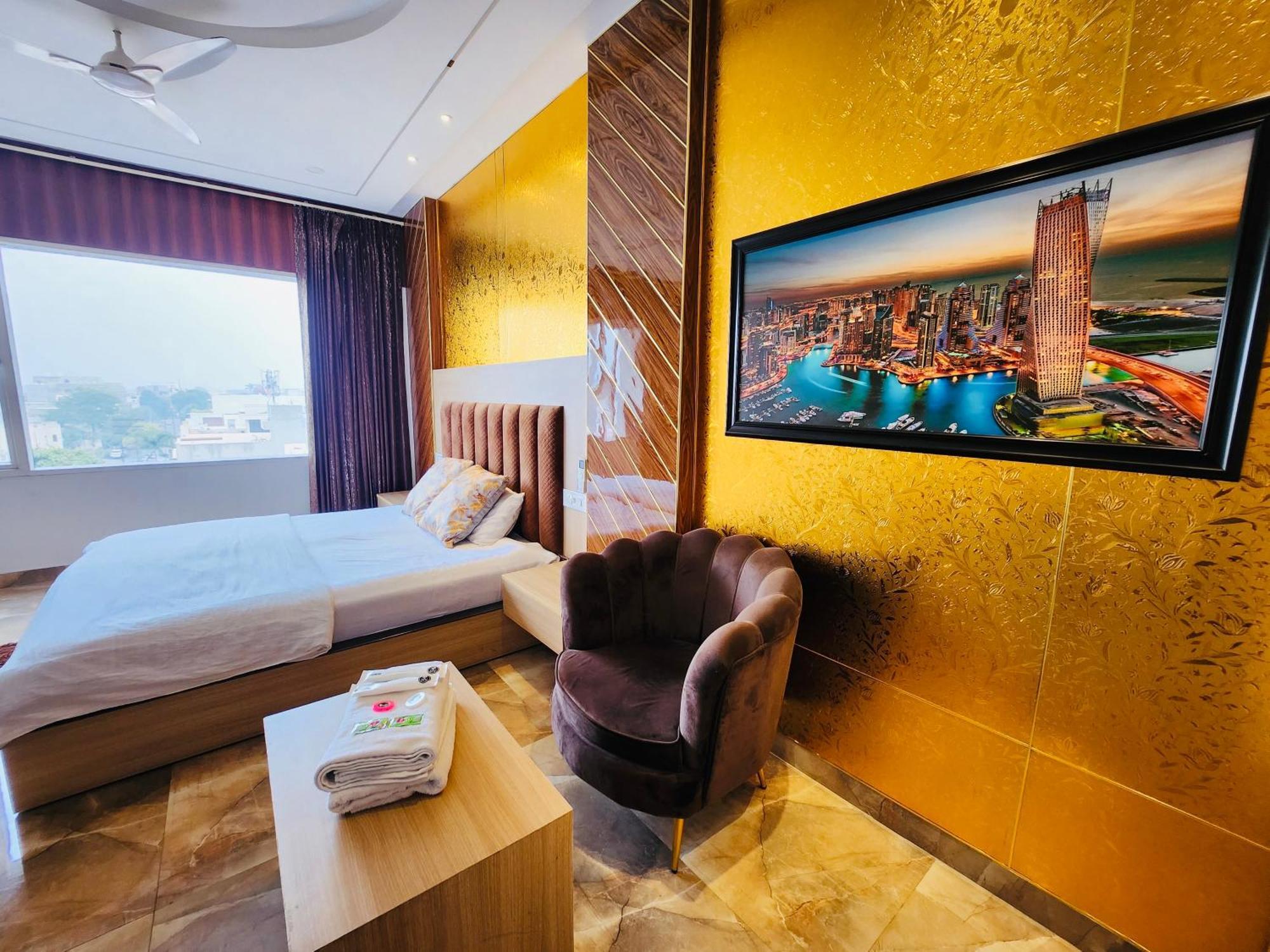 Holidayvilla & Suites Amritsar- Green Avenue Ngoại thất bức ảnh